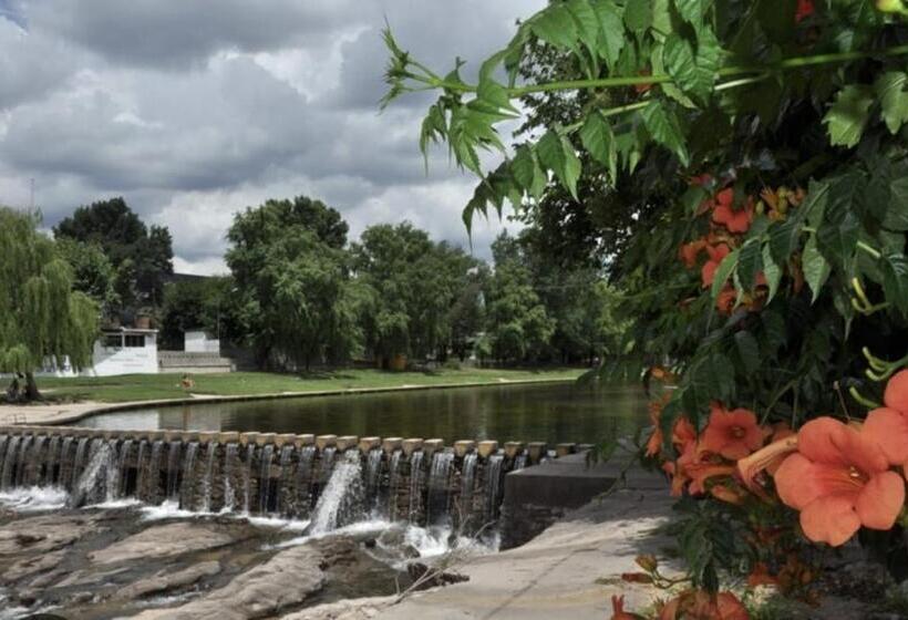 فندق صغير Hostería Los Sauces