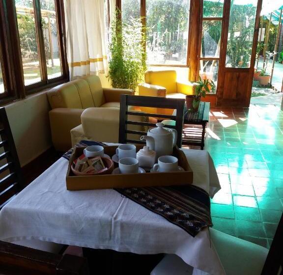 旅馆 La Casa De Reyes Posada