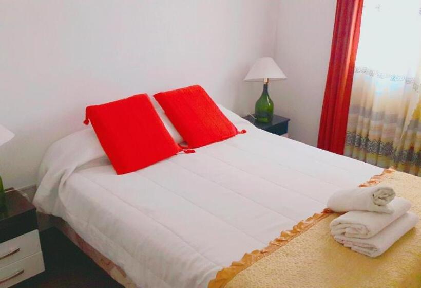 旅馆 La Casa De Reyes Posada