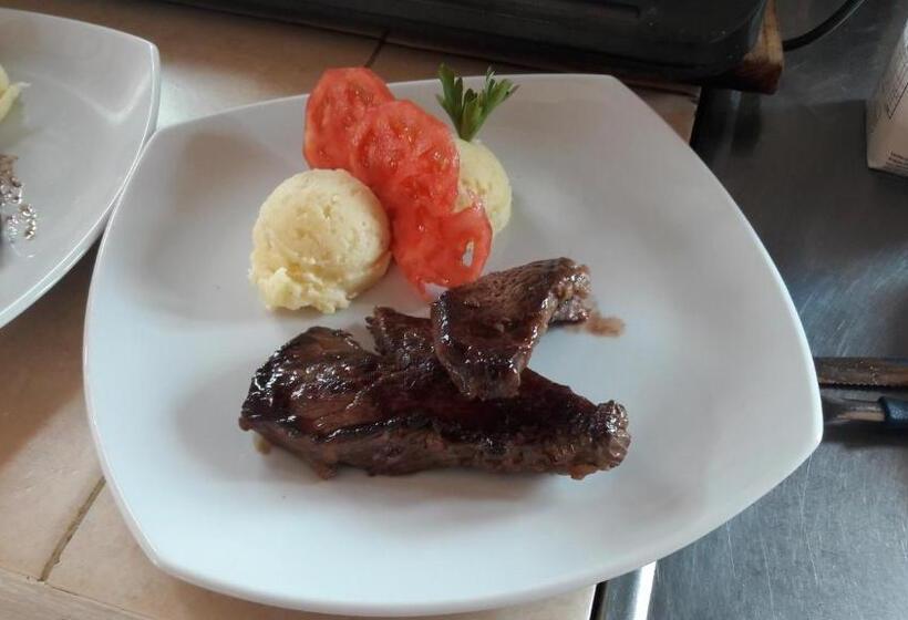 旅馆 La Casa De Reyes Posada