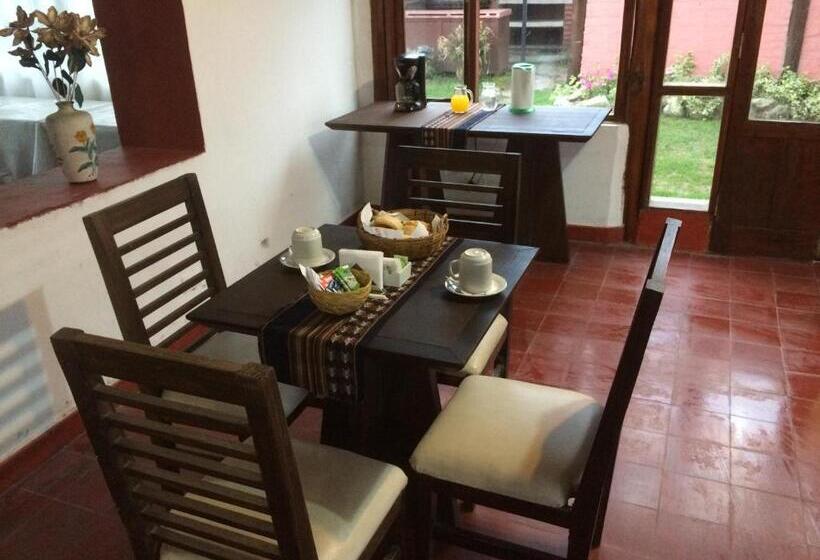 旅馆 La Casa De Reyes Posada