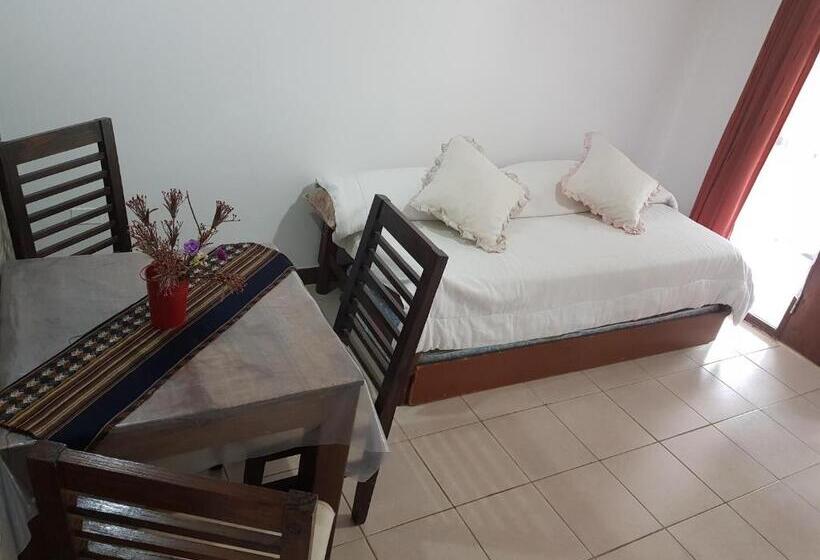 旅馆 La Casa De Reyes Posada