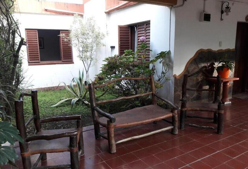 旅馆 La Casa De Reyes Posada