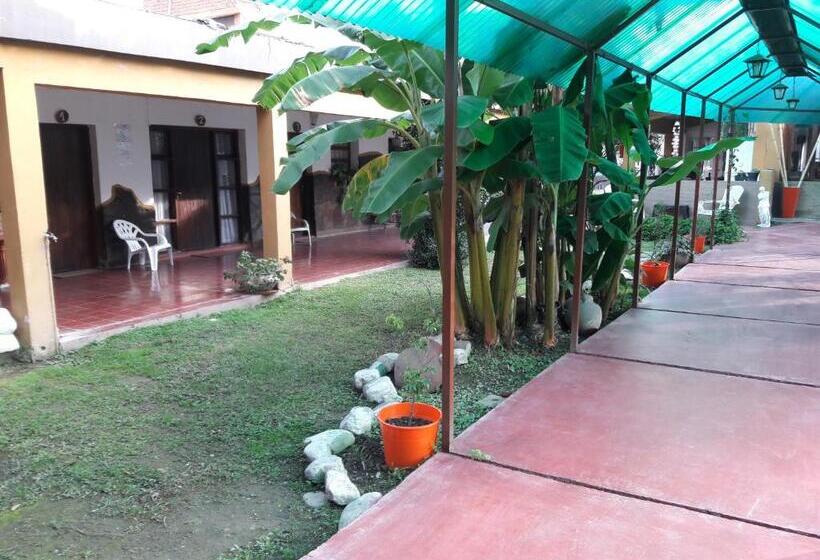 旅馆 La Casa De Reyes Posada