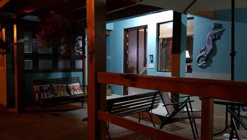 هاستل Pousada Nanaco