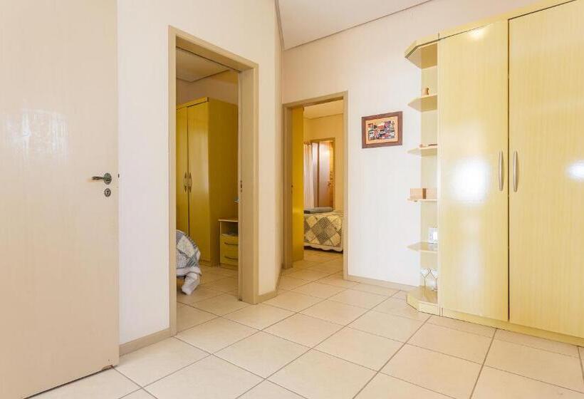 ユースホステル Pousada Residencial Alamandas