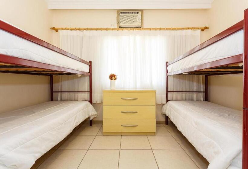ユースホステル Pousada Residencial Alamandas