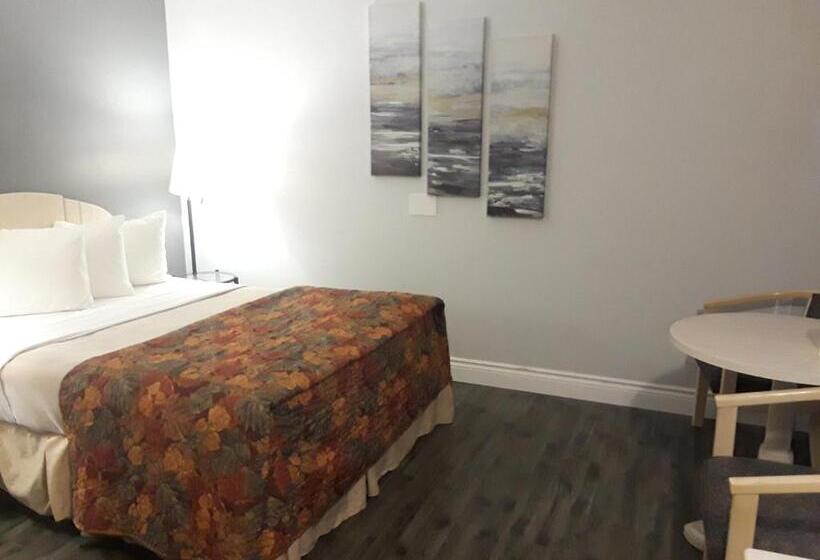 فندق صغير Rodeway Inn