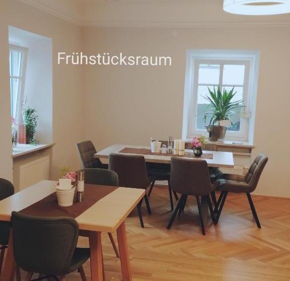 فندق صغير Taferne In Köstendorf   Ferienwohnung Monteurzimmer