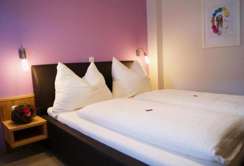 فندق صغير Taferne In Köstendorf   Ferienwohnung Monteurzimmer