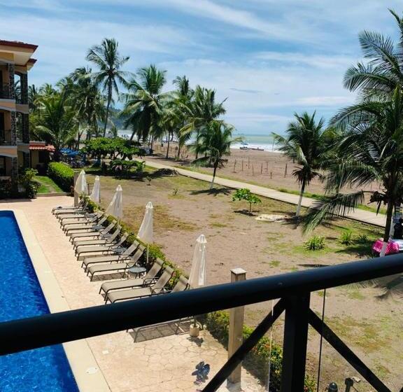 Bahia Encantada Beach Front Proyect, Jaco Paradise