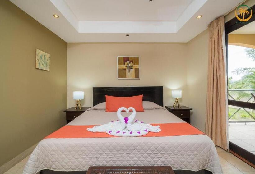 Bahia Encantada Beach Front Proyect, Jaco Paradise