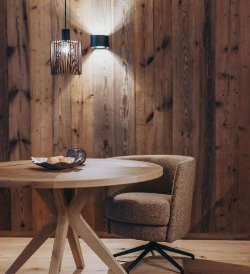 Balma Restaurant Suites