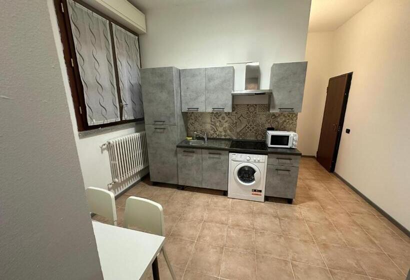 B&b Black&white And Apartments