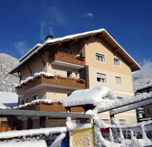 مبيت وإفطار Appartamento Rose Di Bosco