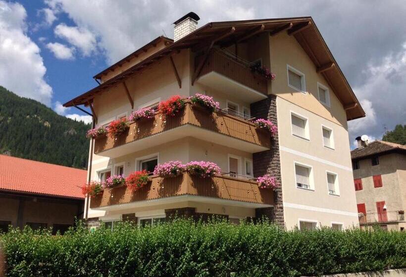 مبيت وإفطار Appartamento Rose Di Bosco