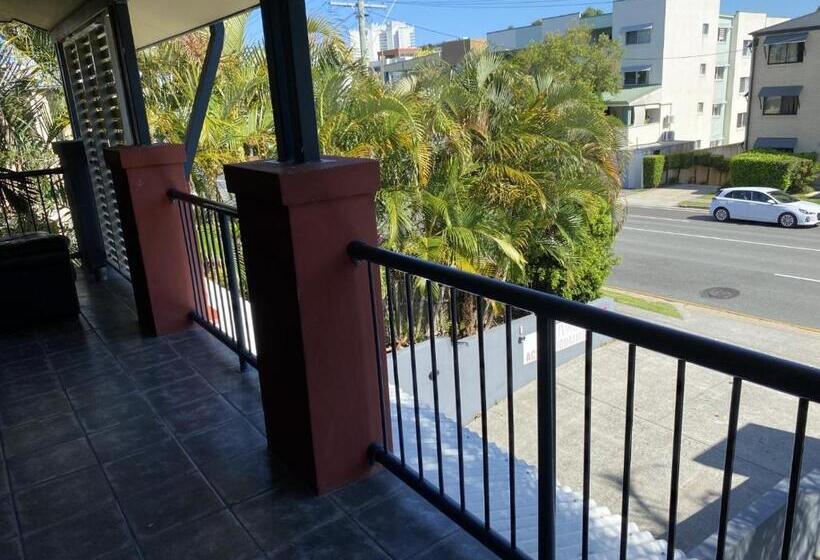 مبيت وإفطار Arrival Lodge Hostel Accommodation