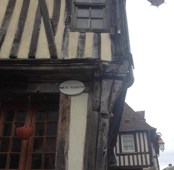 ベッドアンドブレックファースト Honfleur à Deux