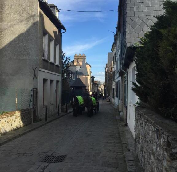 ベッドアンドブレックファースト Honfleur à Deux