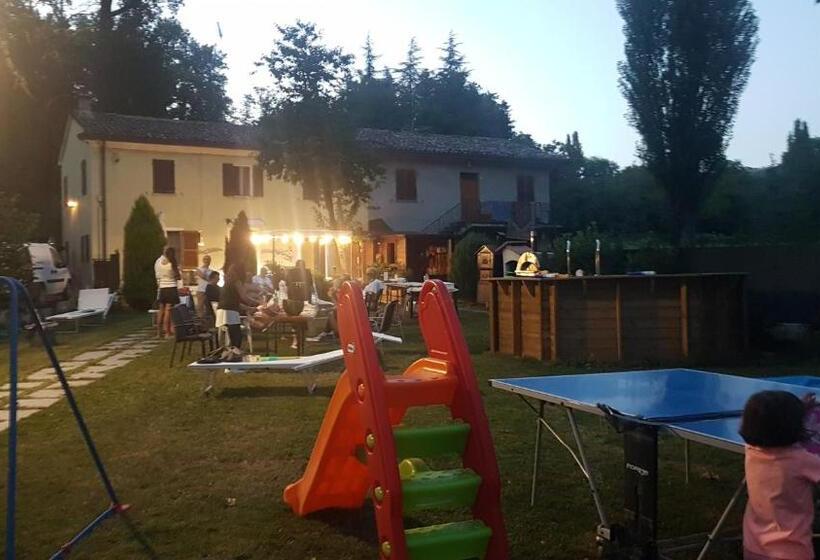 مبيت وإفطار Il Giardino Delle Noci