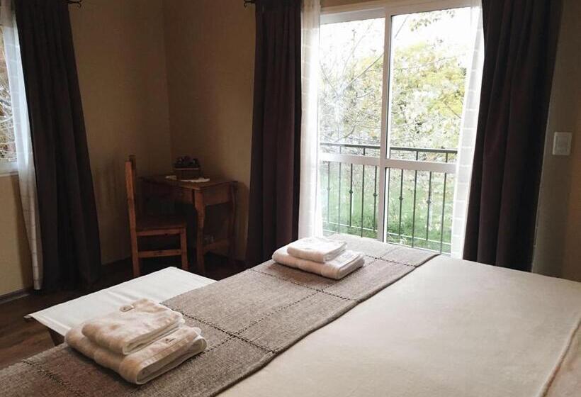 住宿加早餐  Posada Del Leñatero Ezeiza