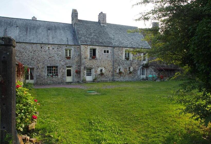 צימר Prieure St Pierre De La Luthumiere