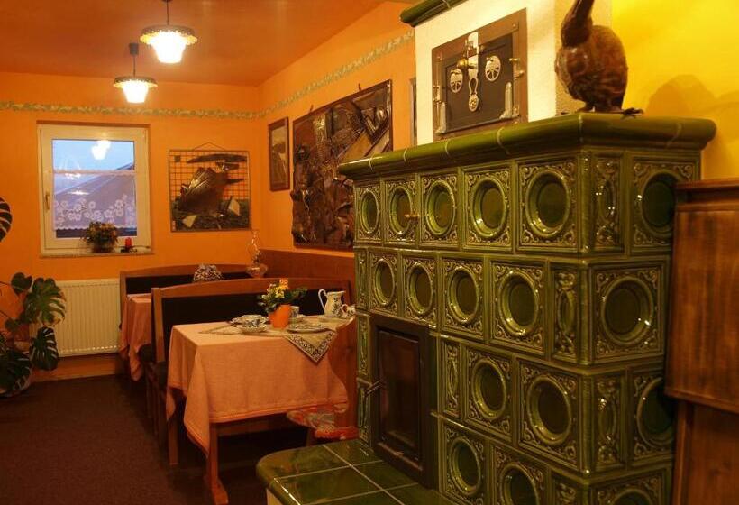 مبيت وإفطار Stinglhof