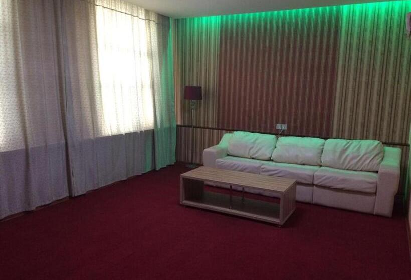 تختخواب و صبحانه Zolotoi Drakon