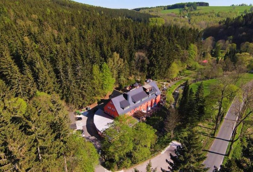 Erlebnishotel & Restaurant Fichtenhäusel Am Pöhlagrund