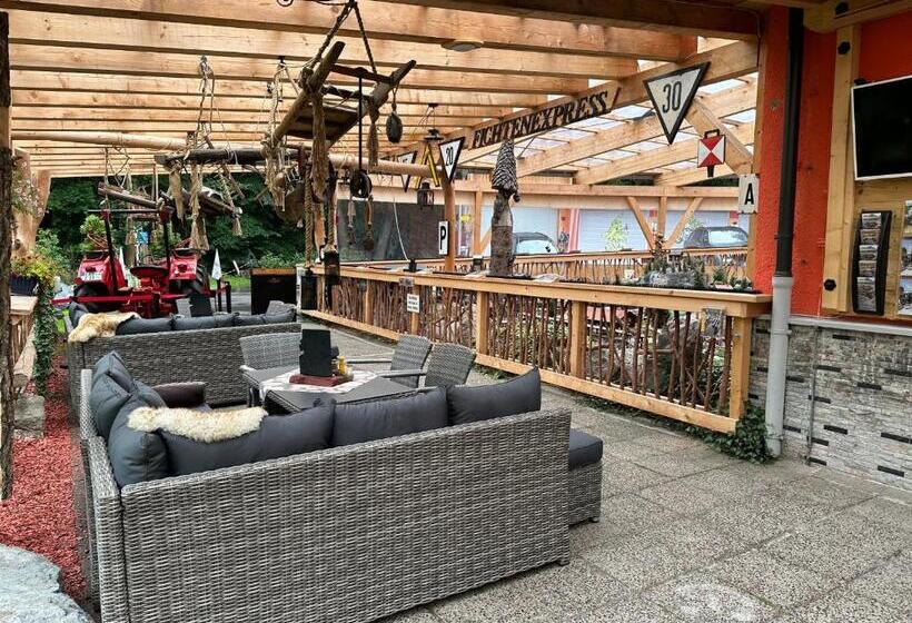 Erlebnishotel & Restaurant Fichtenhäusel Am Pöhlagrund