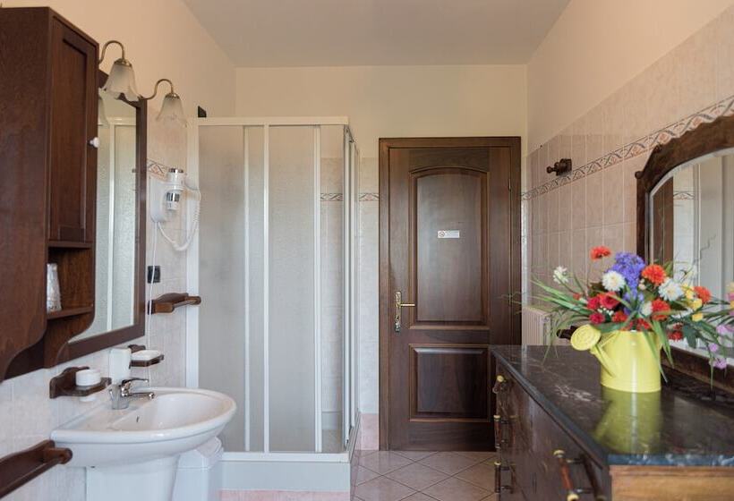 فندق Agriturismo Il Crinale