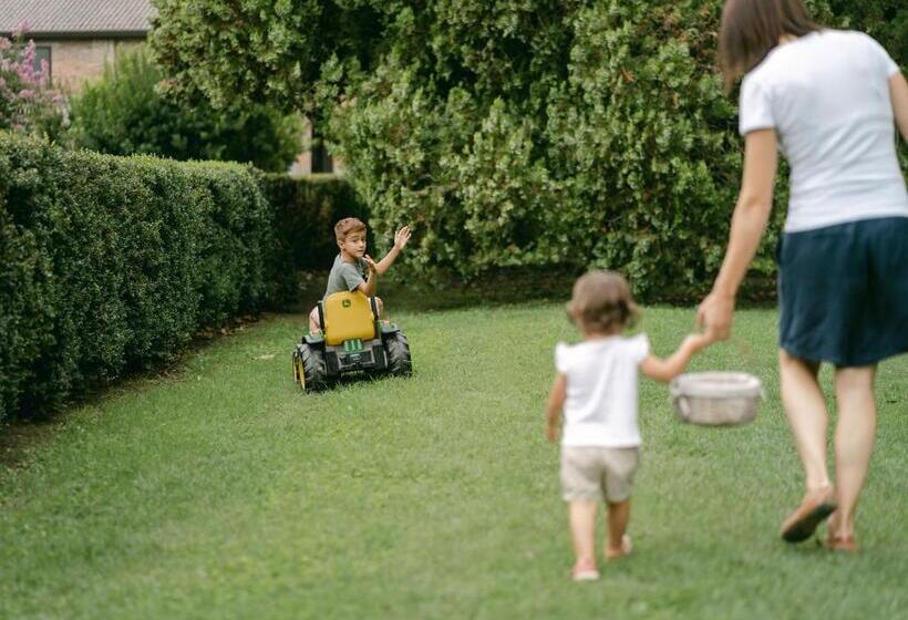 Отель Agriturismo Tenuta La Pila