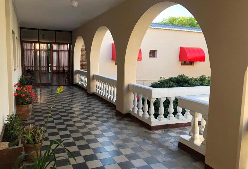 בית מלון כפרי Aguirre