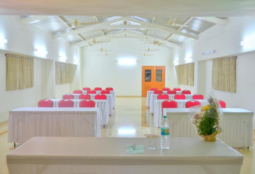 בית מלון כפרי Akshaya Palace Inn