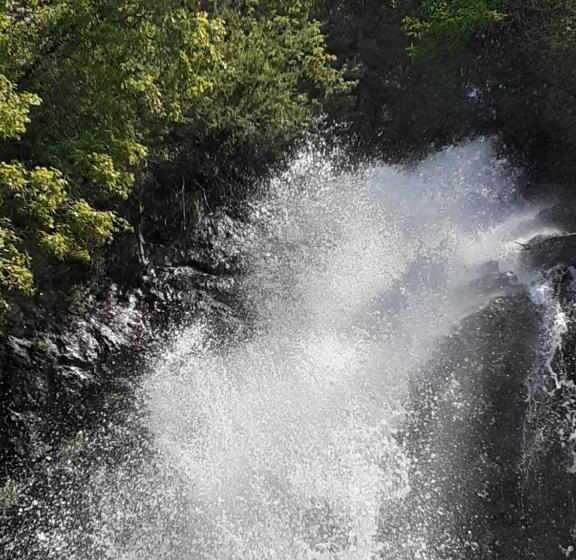 בית מלון כפרי Albergo Croce Bianca