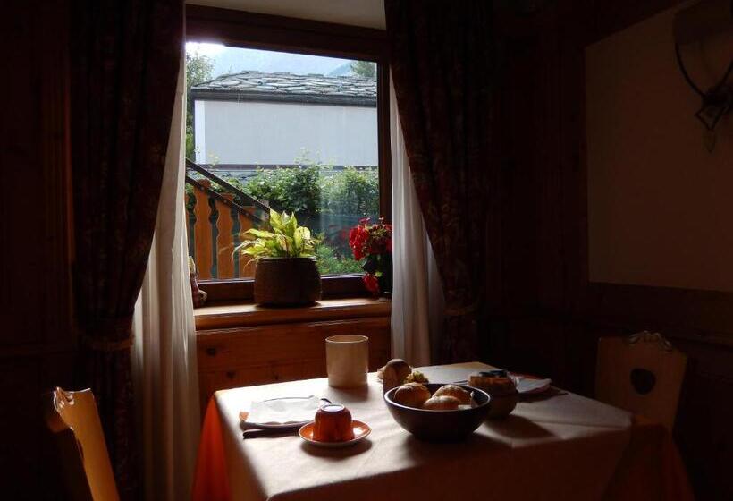 호텔 Albergo Du Soleil