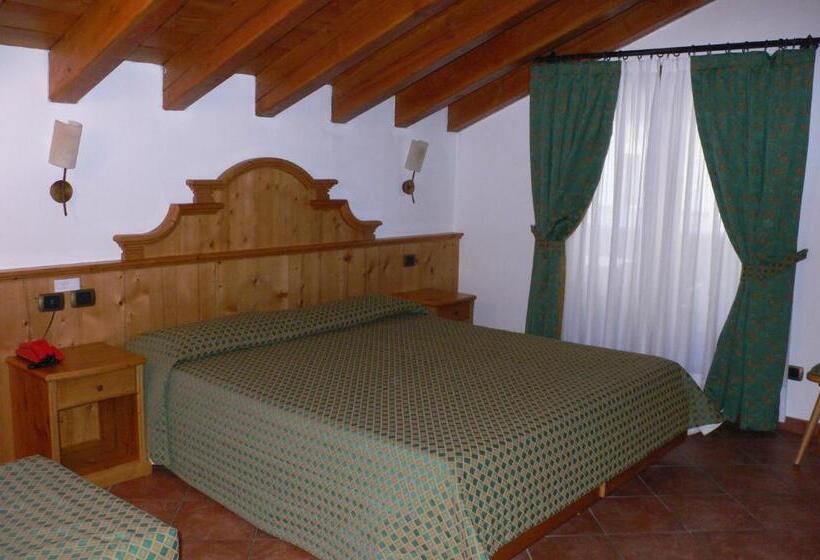 Отель Albergo Du Soleil