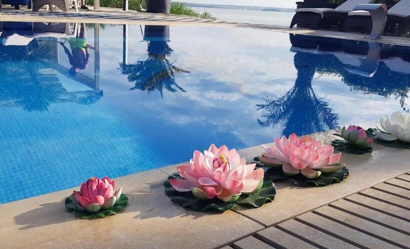 בית מלון כפרי Almar Lake View Boutique H