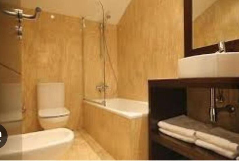 هتل Asador Versus