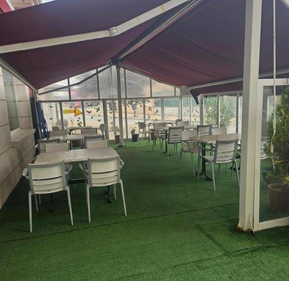 هتل Asador Versus