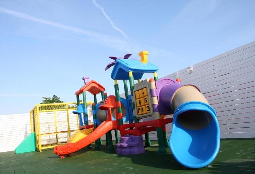 בית מלון כפרי Blue Lagoon