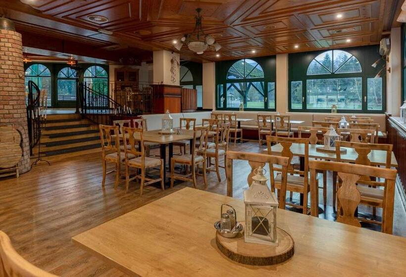 هتل Burger Veniše