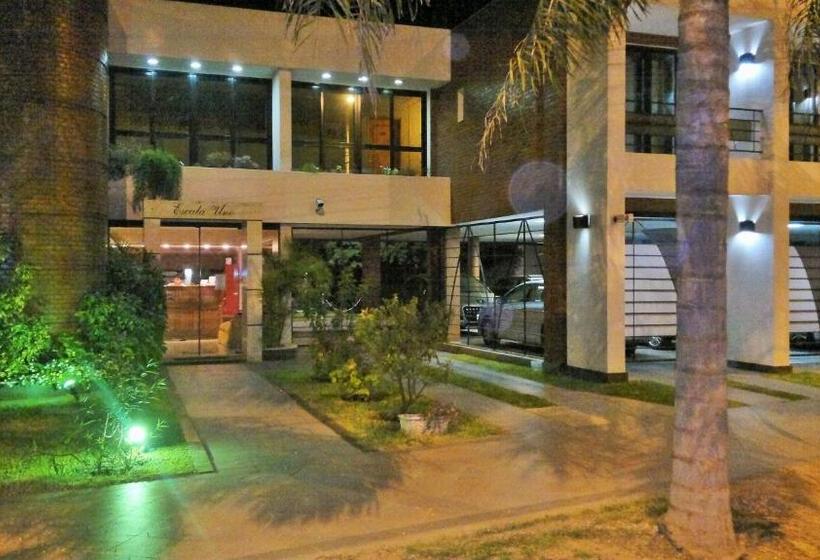 فندق Escala Uno