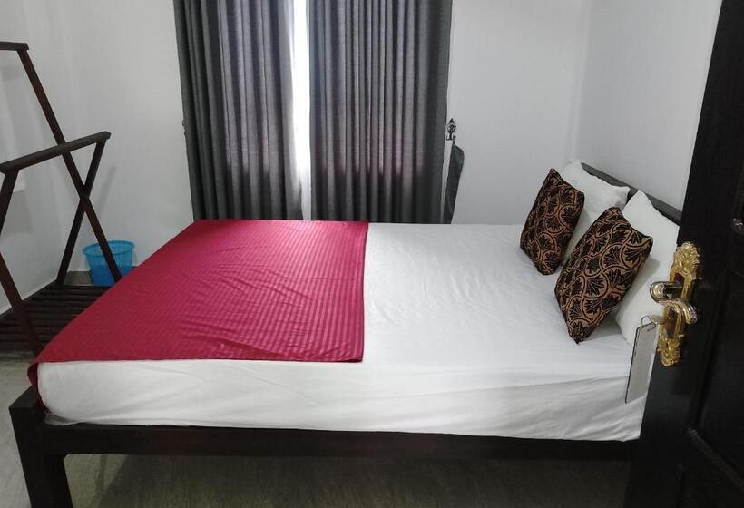 酒店 Laxsume Guest House Nilaveli