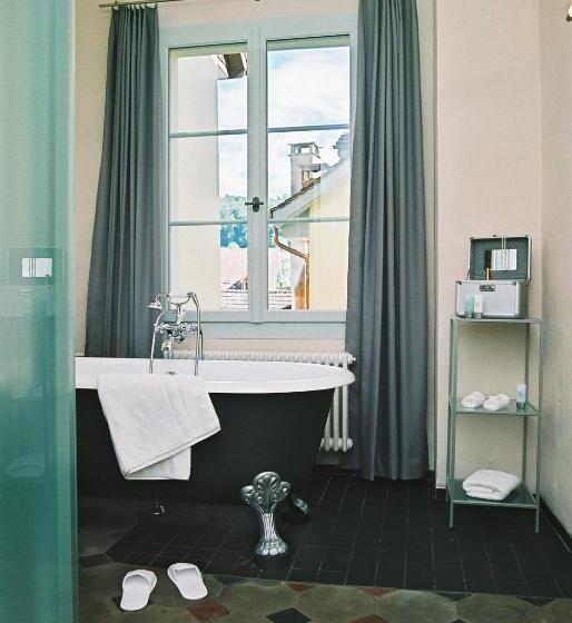 בית מלון כפרי Le Lion   Self Check In