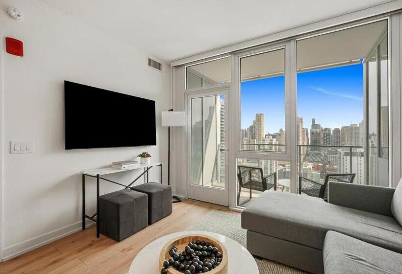 בית מלון כפרי Level Chicago River North