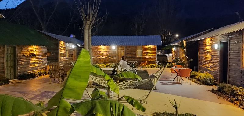 Отель Lime Tree Houses