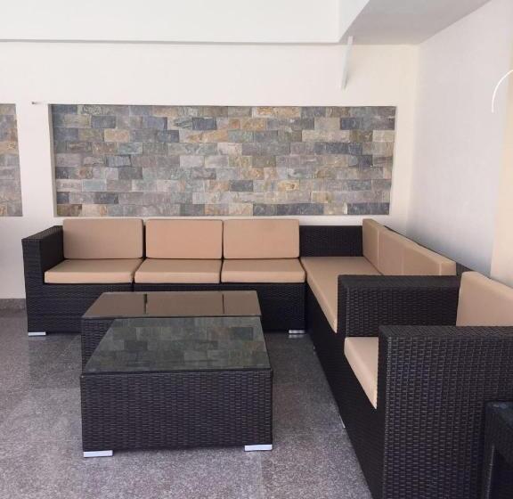 ホテル Marailis Mangalia