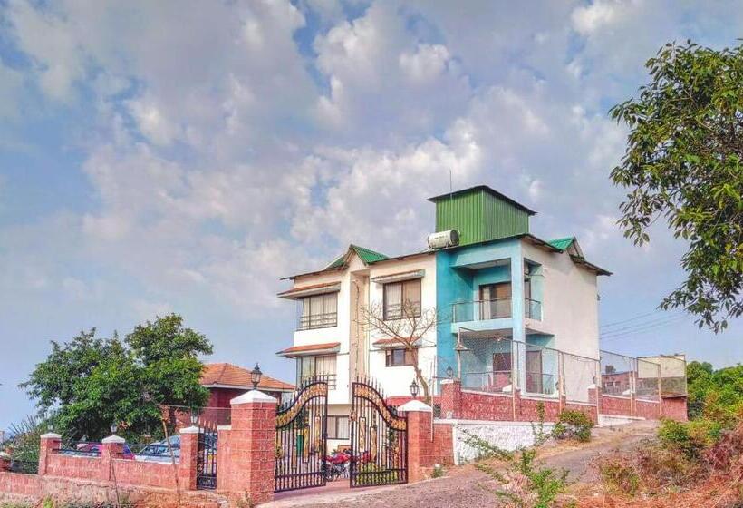 호텔 Nirvana Inn