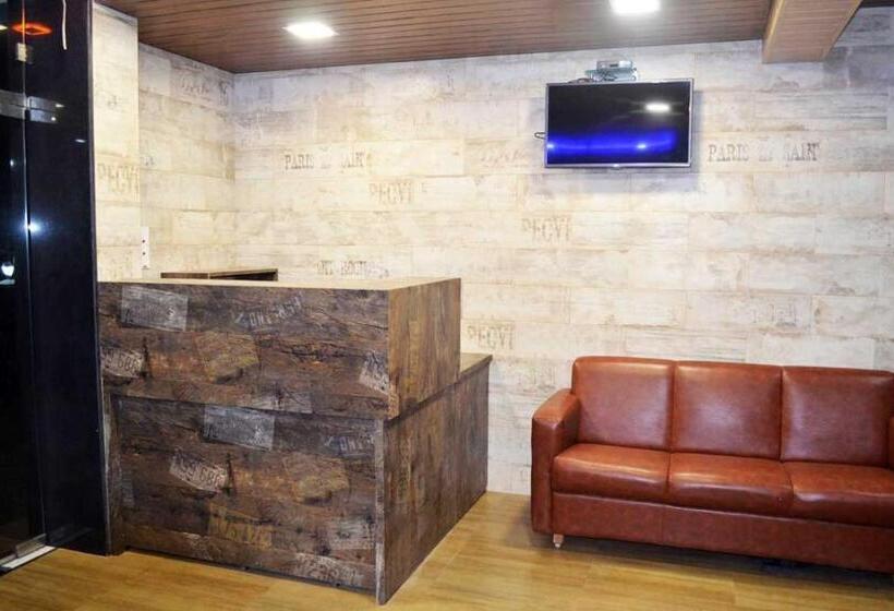 בית מלון כפרי Nirvana Inn